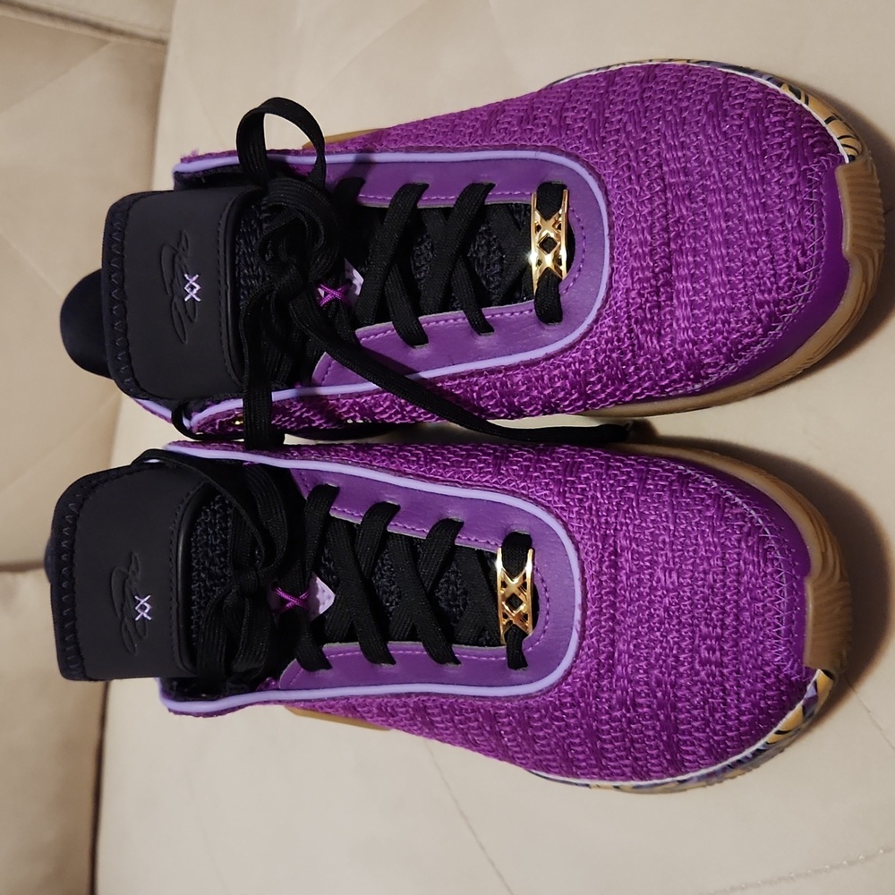 Nike Lebron Shoes 6Y - Picture 4 of 8